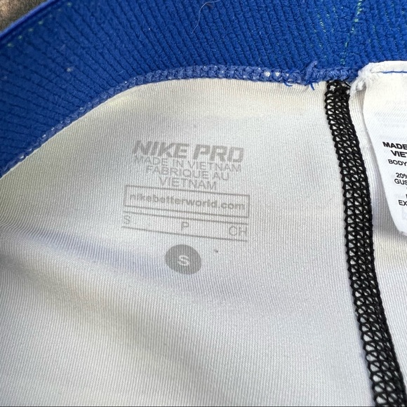 NIKE Pro Dri-Fit Compression Capri Workout Pants - Picture 6 of 6